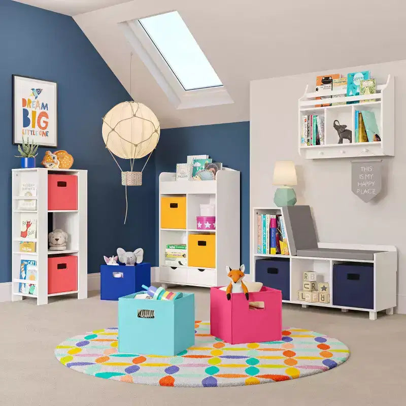 Torre portaoggetti bianca per bambini con 3 scomparti e 6 ripiani per libri - 1 bambino